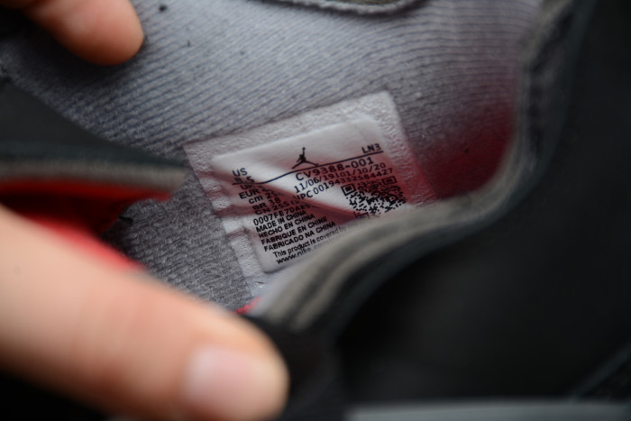 off-white x air jordan 4